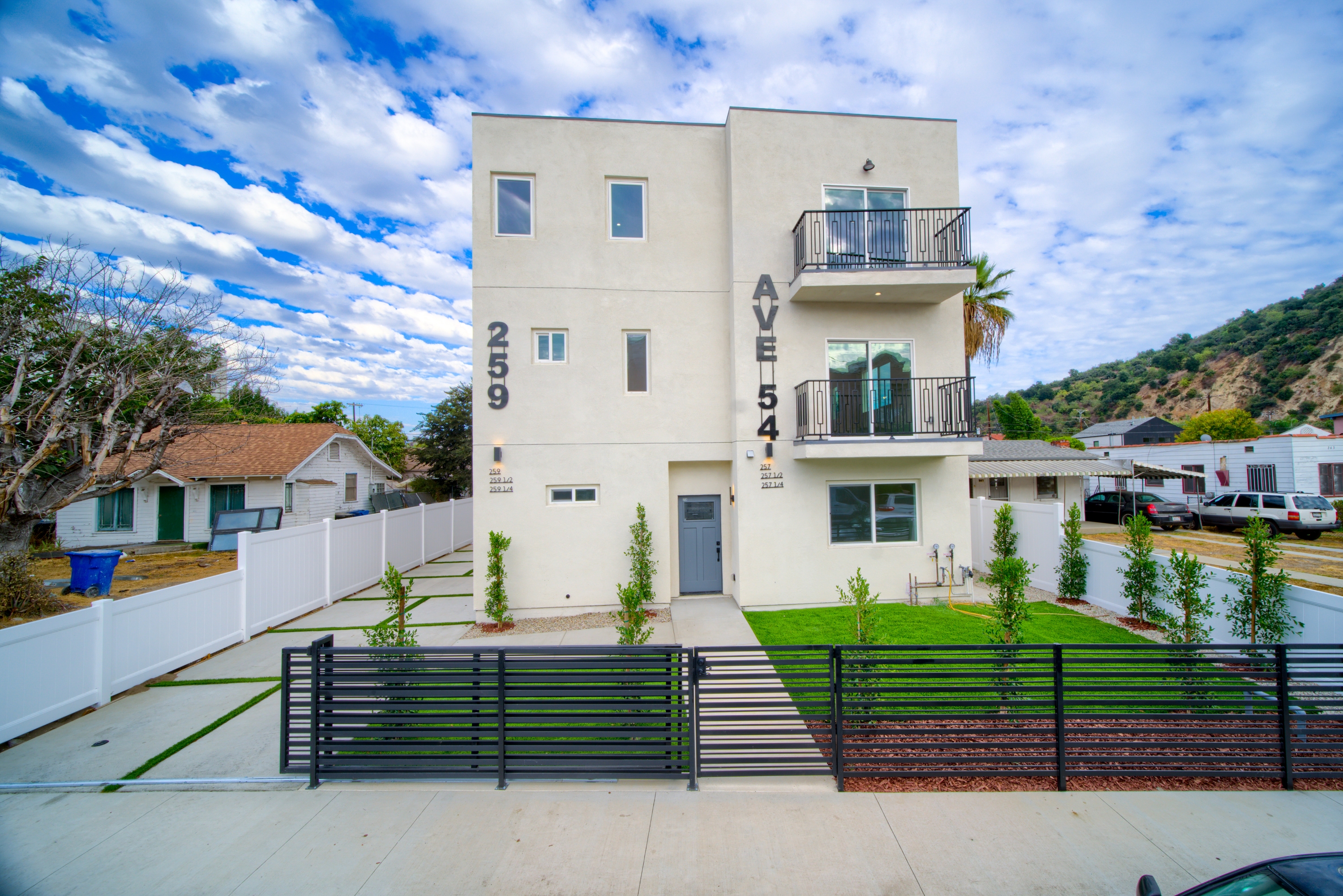 Property thumbnail image