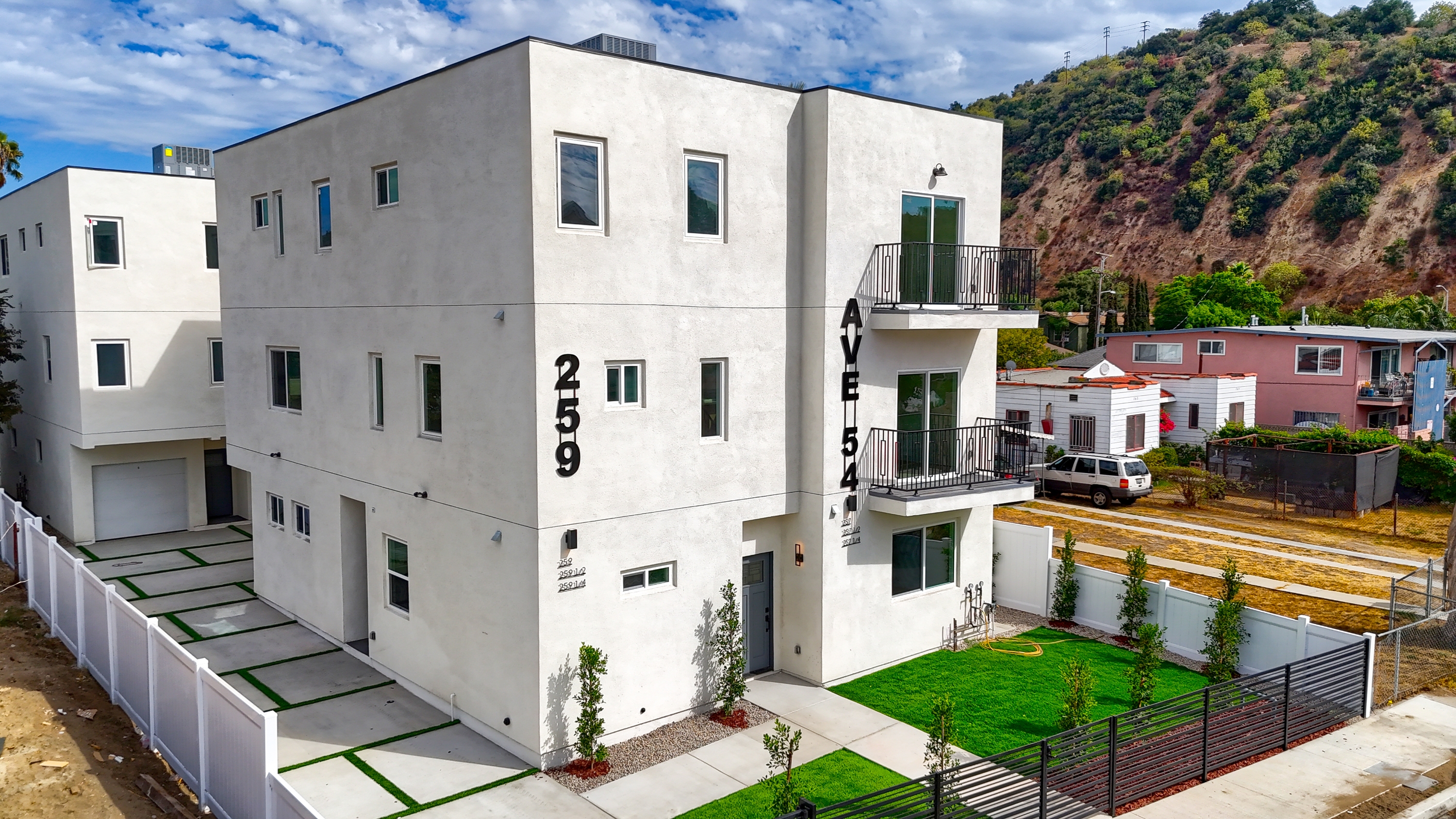 Property main image